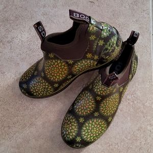 Bogs Mattie Dahlia Outdoor Shoe Boots